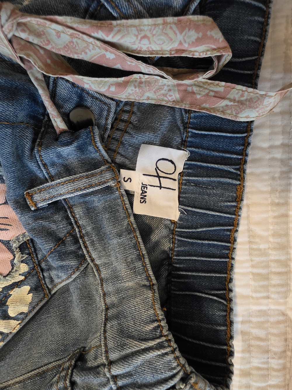 Oli & Hali Blue Wide-Leg Embroidered Jeans - Picture 4 of 8